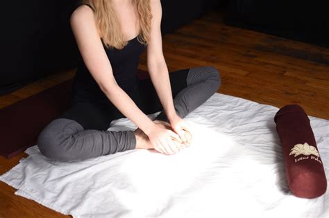 com BrooklynMassage & bodywork Revitalizing Massage by Gregory Deep Tissue, Sports, Swedish & 2 more · $80 & up (347) 906-5140 Based in Midwood Mobile & in-studio  Get authentic stress relief through massage. . Body rubs brooklyn